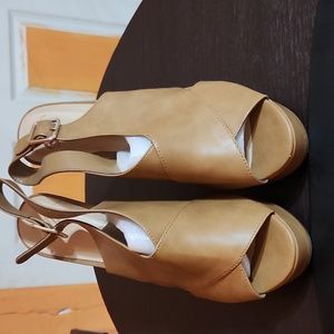 Size 11 Tan Leather Heels.Heel is 4 1/2".